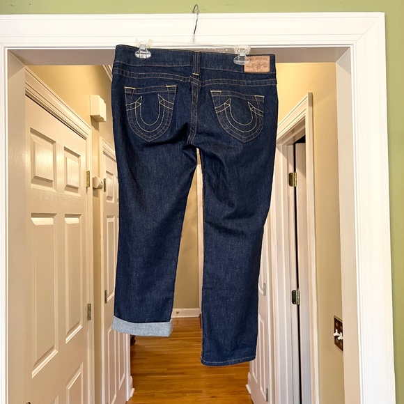 NWOT True Religion Low Rise Straight Leg Dark Wash Crop Capri Jeans Size 29 - Picture 2 of 7